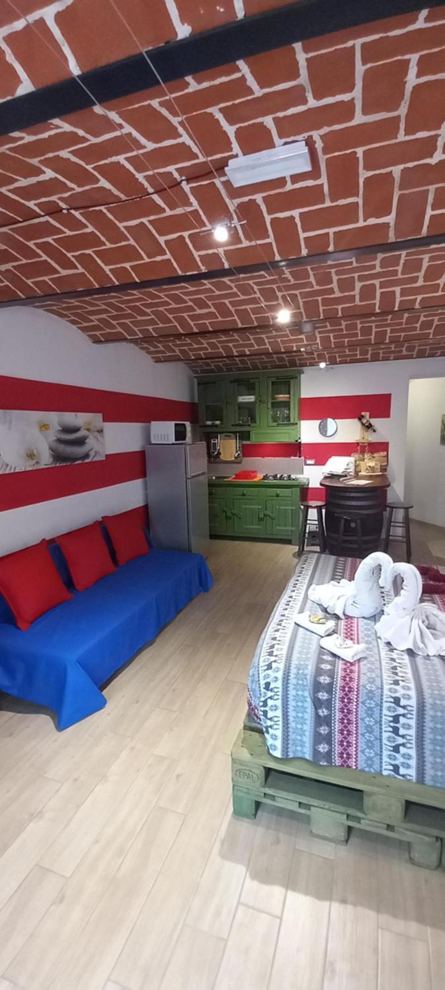 Casa Appartamento Vacanze La Fermata Delle Rondini Castello di Annone Экстерьер фото